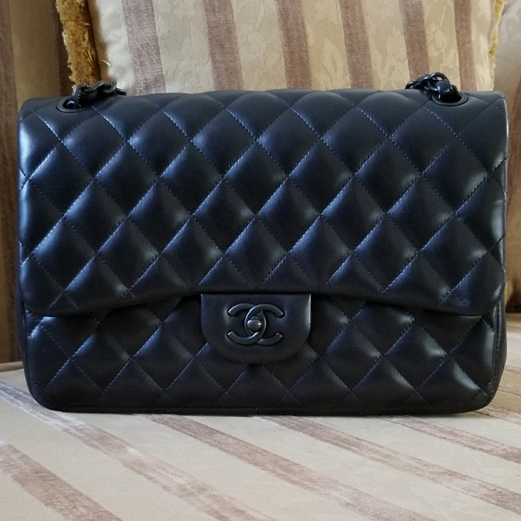 Additional photos of Chanel So Black Limited - Picture 11 of 16